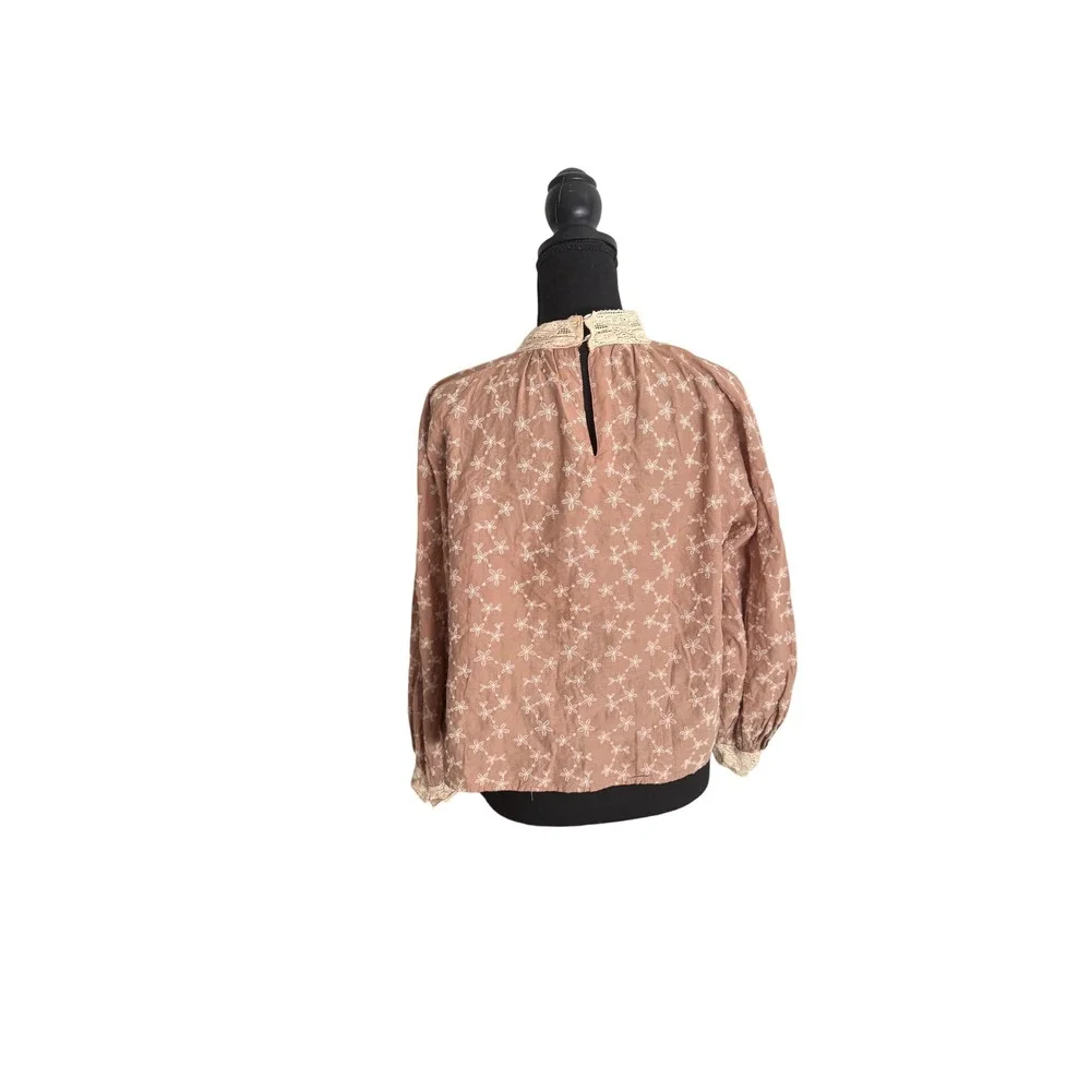 ZARA Mock Neck‎ Embroidered Lace Blouse Women XS Brown Long Sleeve Button Back